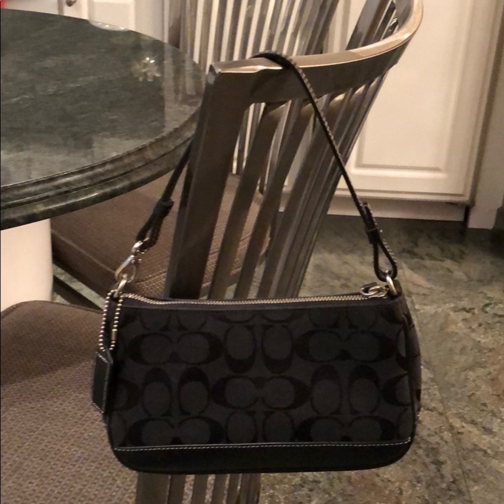 Authentic Coach Handbag- Great Condition! - image 2